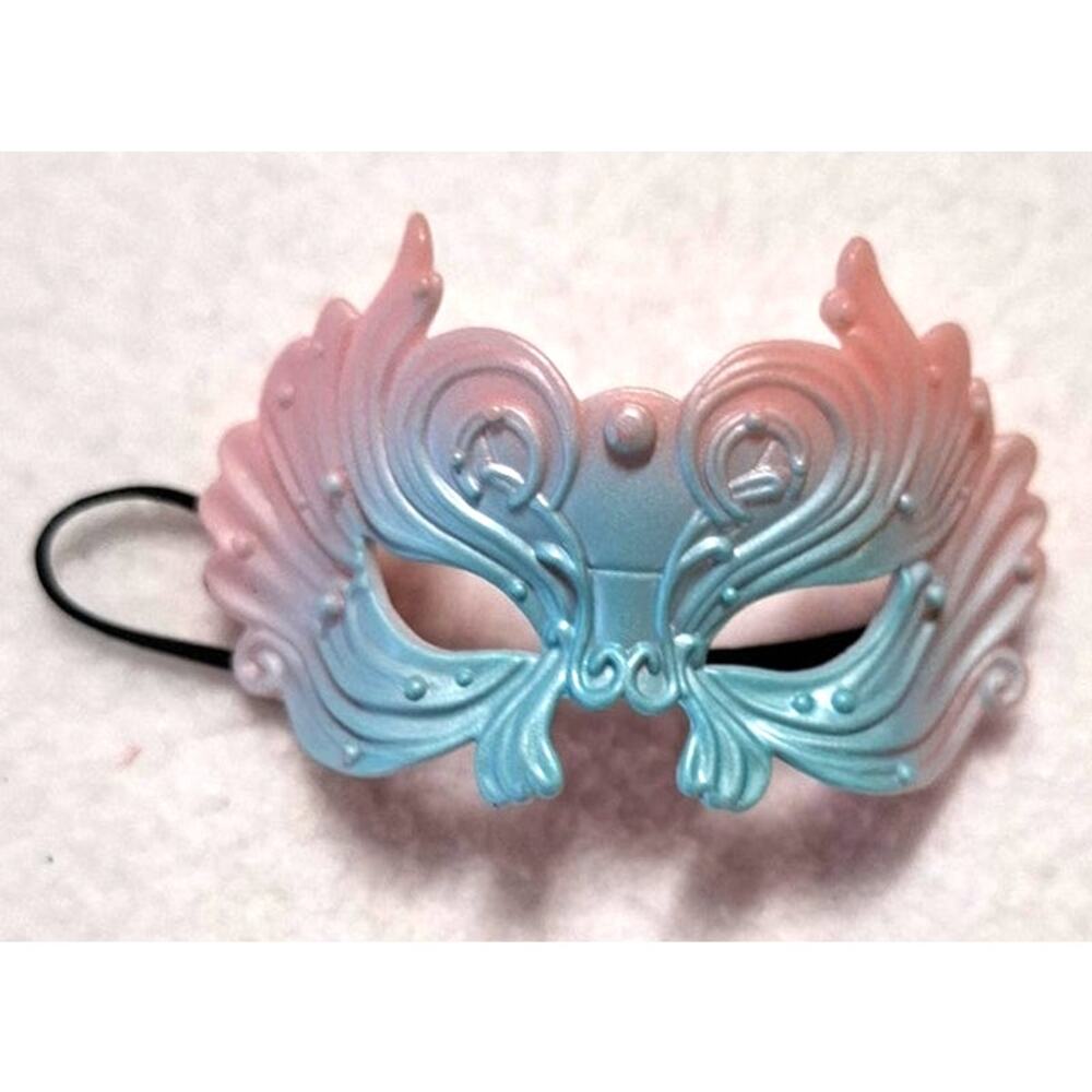 2008 BRATZ DOLL CLOE Pouty Princess Costume Party Replacement Mask